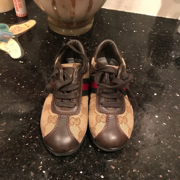 Boys Gucci shoes - Picture 1 of 4